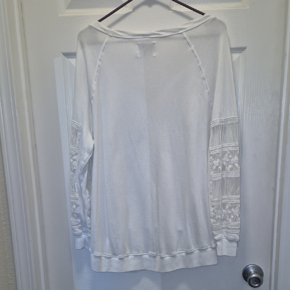 Pam & Gela White Lace Sleeve Sweatshirt - Picture 5 of 11